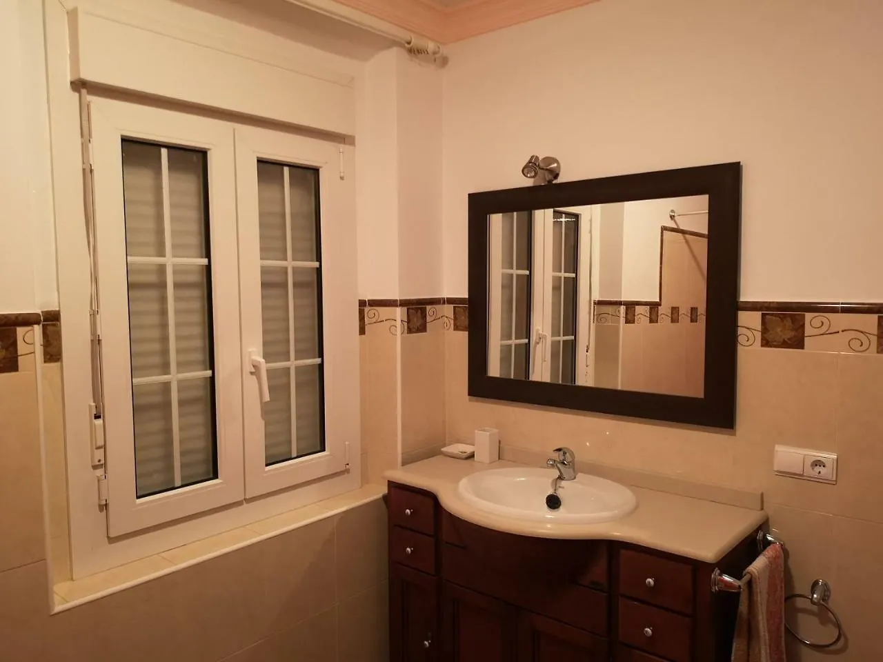 Villa Remedios Cuevas del Becerro Holiday home